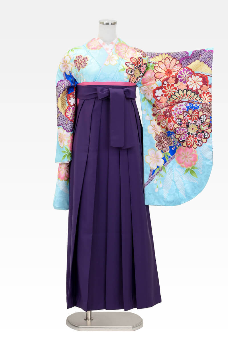 【着物】水色桜と松+【袴】ムラサキ
